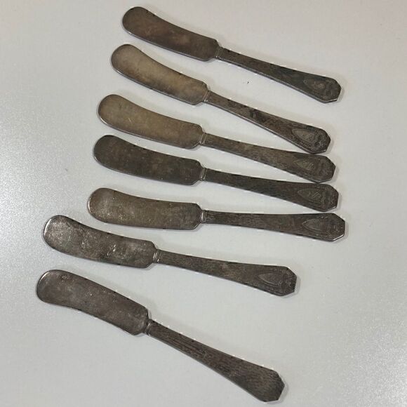 8 Pc Vintage 1847 ROGERS BROS Jam/Butter knife - Picture 1 of 7